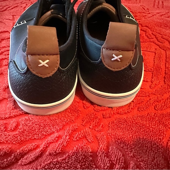 Black Men's Shoes by Goodfellow &‎ Co Size 8 - Picture 3 of 9